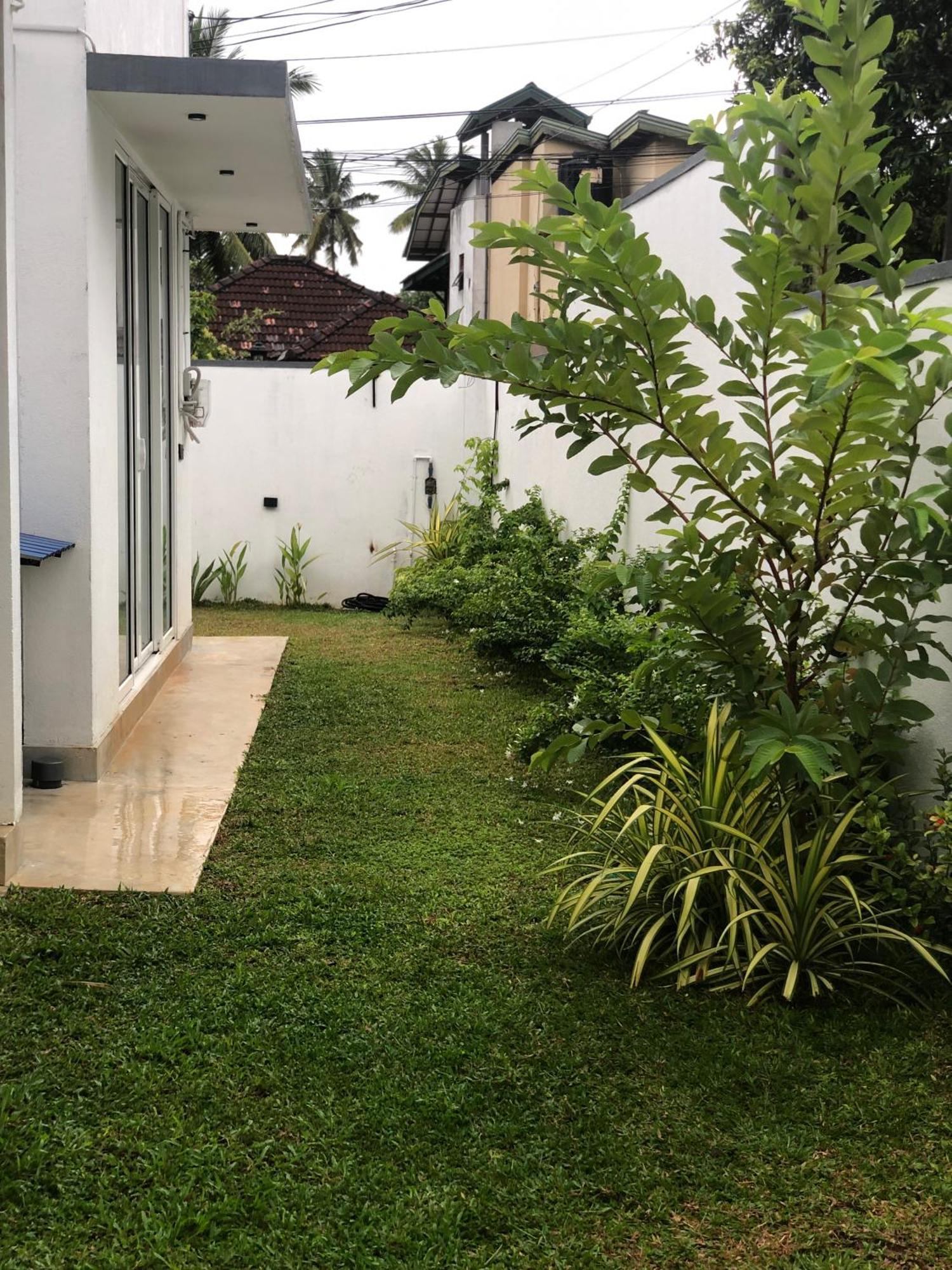 Luvi'S Villa Гале Екстериор снимка